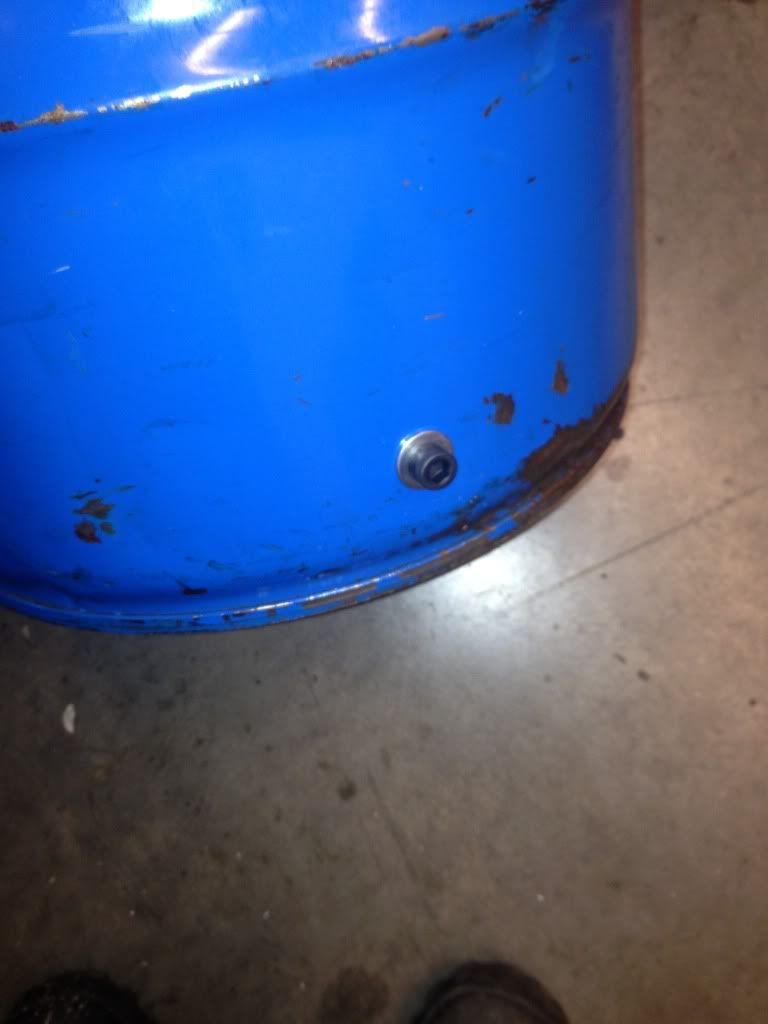 DIY Tire Mounting Stand by RojoRacing